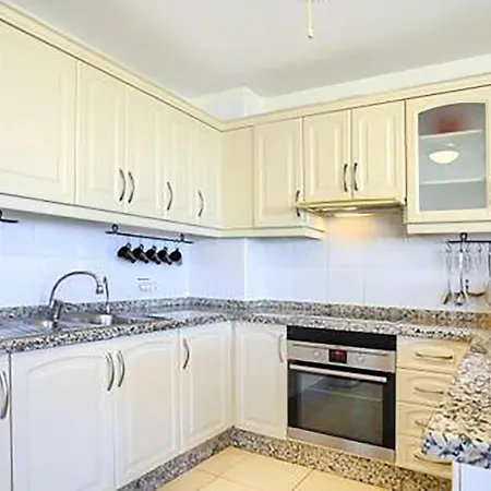 アパート Stunning Apartment In Adeje With Outdoor Swimming Pool, Wifi And 2 Bedrooms