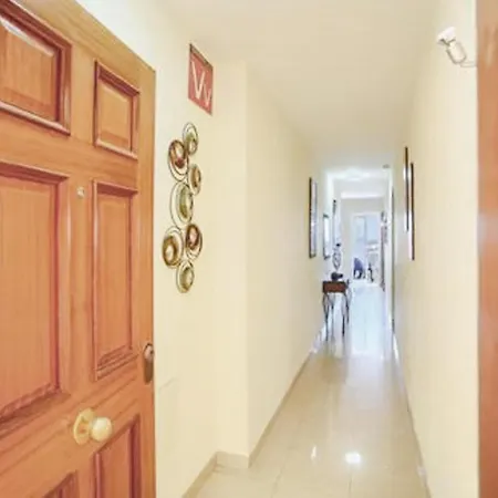 Lägenhet Stunning Apartment In Adeje With Outdoor Swimming Pool, Wifi And 2 Bedrooms