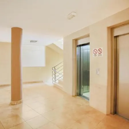 Stunning Apartment In Adeje With Outdoor Swimming Pool, Wifi And 2 Bedrooms Costa Adeje (Tenerife)